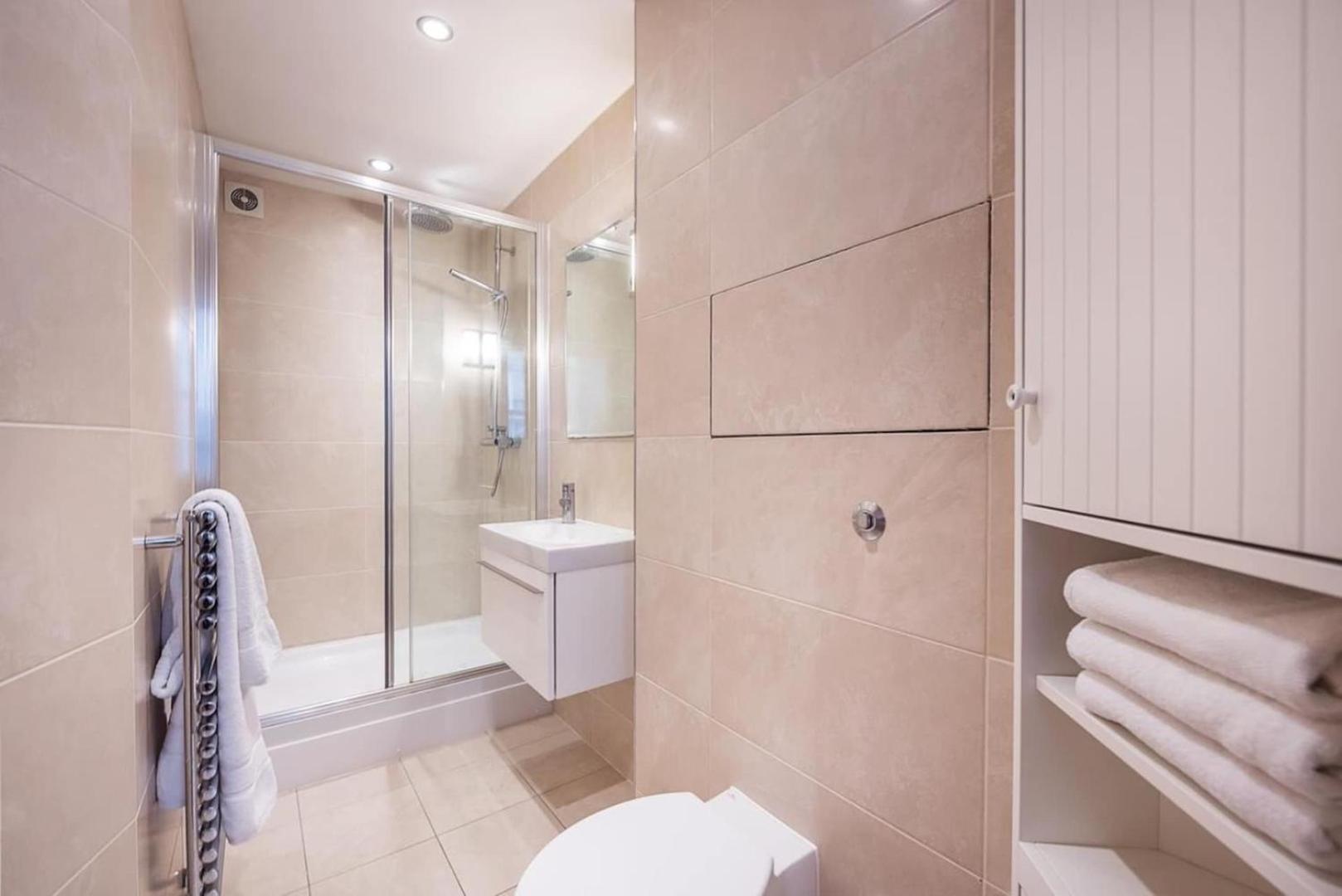 Fantastic 1 Bedroom Flat Leicester Square West End Лондон Екстериор снимка