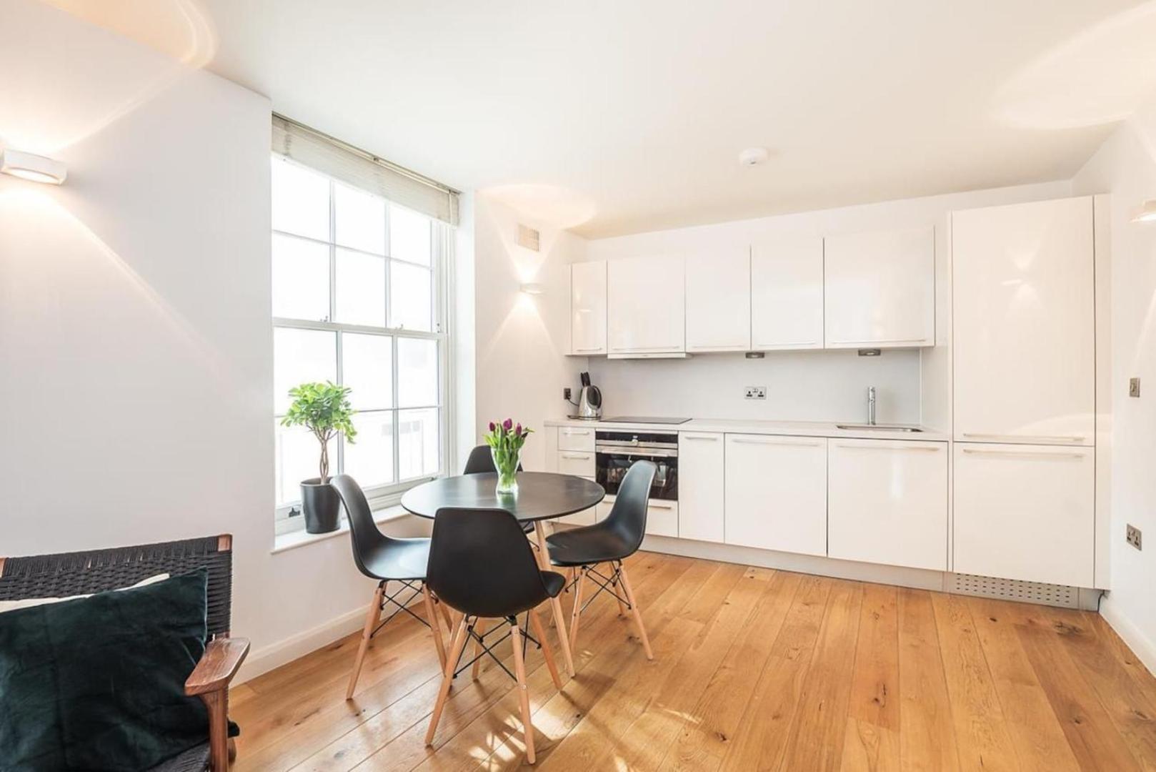 Fantastic 1 Bedroom Flat Leicester Square West End Лондон Екстериор снимка